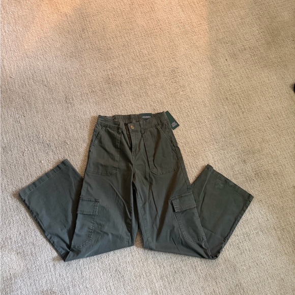 wild fable Olive Green Wide-Leg Cargo Pants - Picture 2 of 5